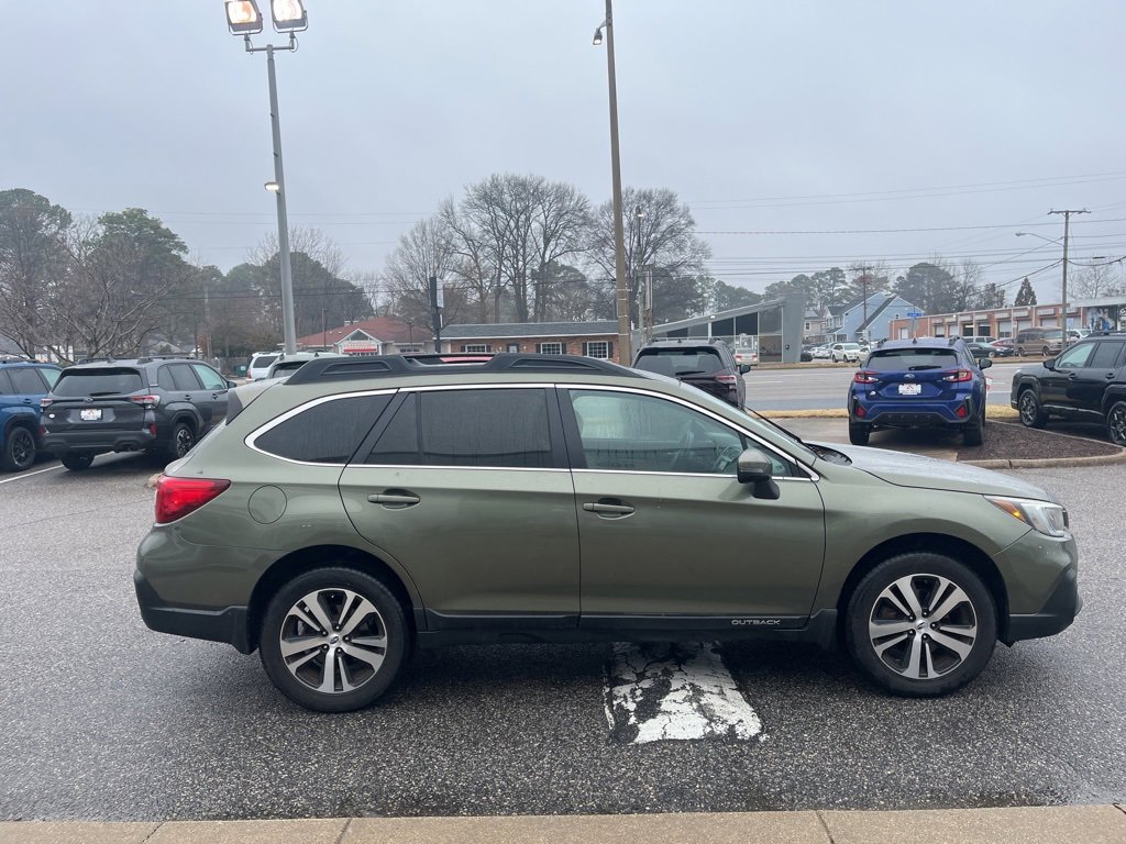 Used 2019 Subaru Outback 2.5i Limited w/ Popular Package #2 image 3