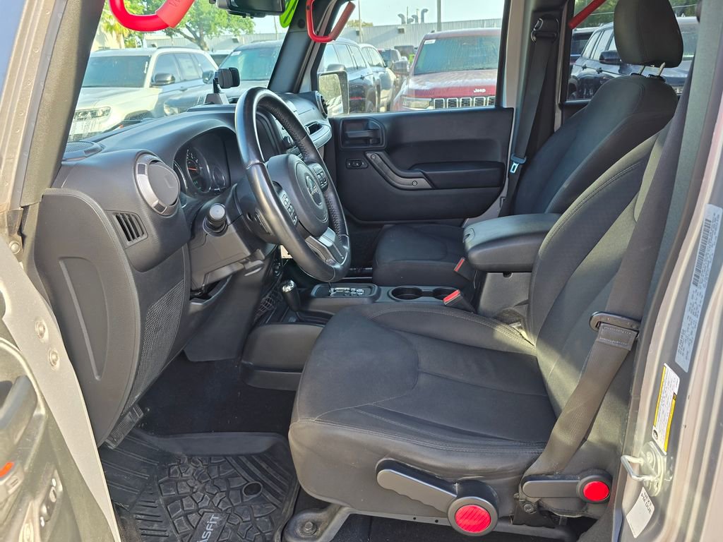 Used 2018 Jeep Wrangler Unlimited Sport S image 16