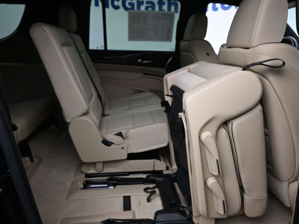Used 2022 Cadillac Escalade ESV Premium Luxury image 10