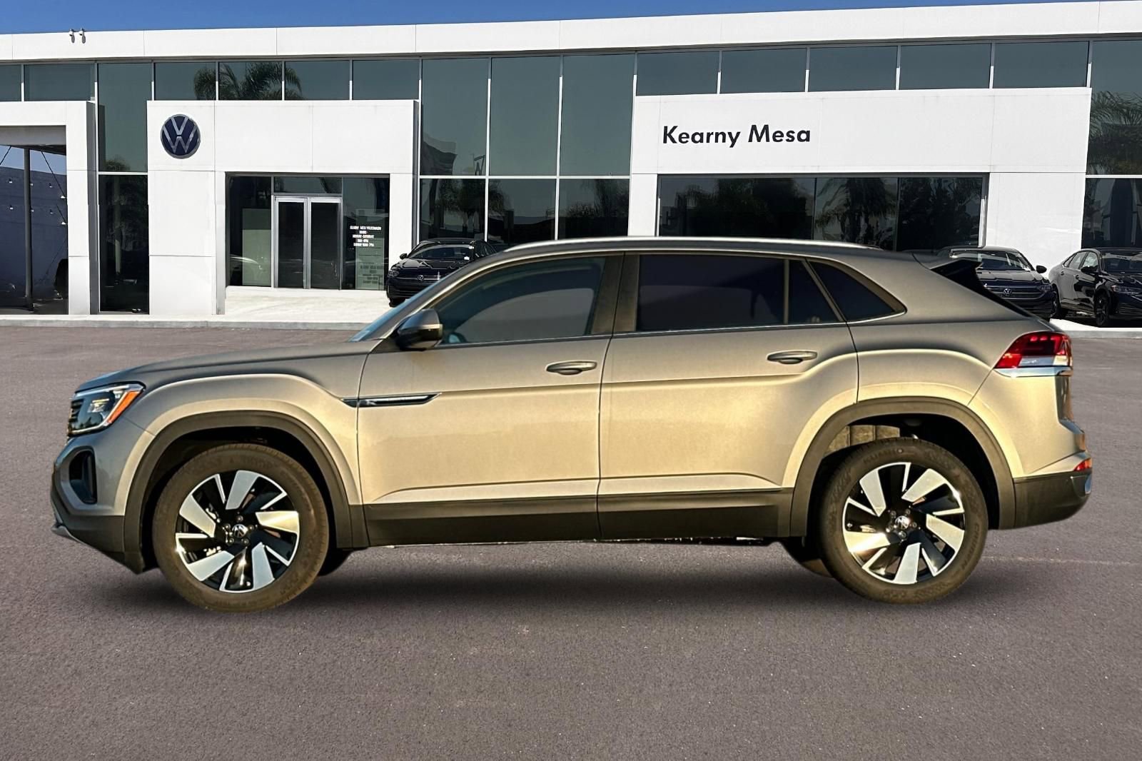 New 2026 Volkswagen Atlas Cross Sport SE AWD/4WD image 7