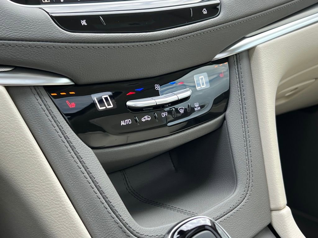 New 2026 Cadillac XT5 Premium Luxury w/ LPO, Floor Liner Package image 46