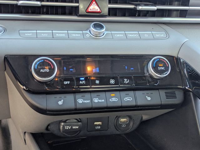 Used 2023 Hyundai Elantra SEL w/ Convenience Package image 28