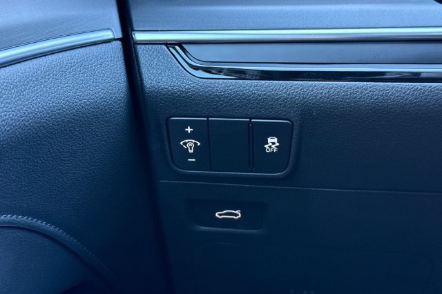 New 2026 Kia K5 GT-Line w/ GT-Line Red Interior Package FWD image 31