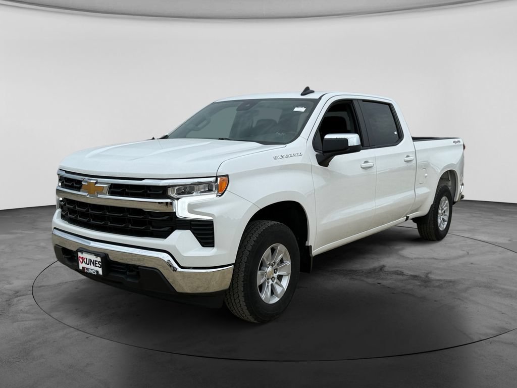 Used 2025 Chevrolet Silverado 1500 LT w/ Work Truck Package AWD/4WD image 4
