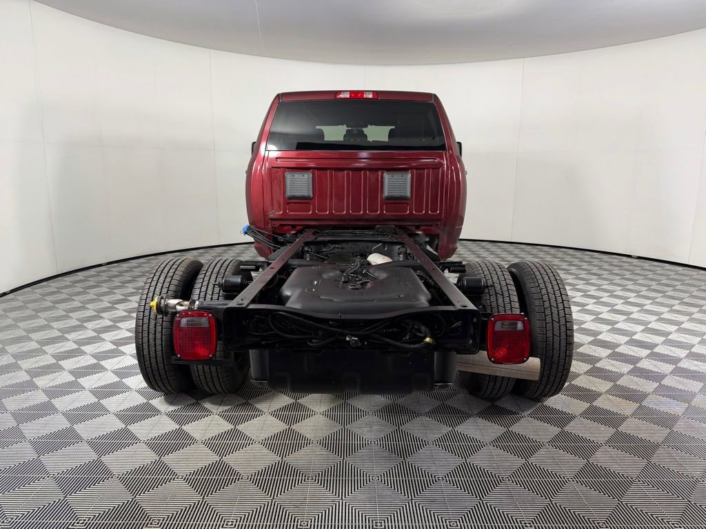 Used 2023 RAM 3500 Tradesman w/ Chrome Appearance Group AWD/4WD image 5