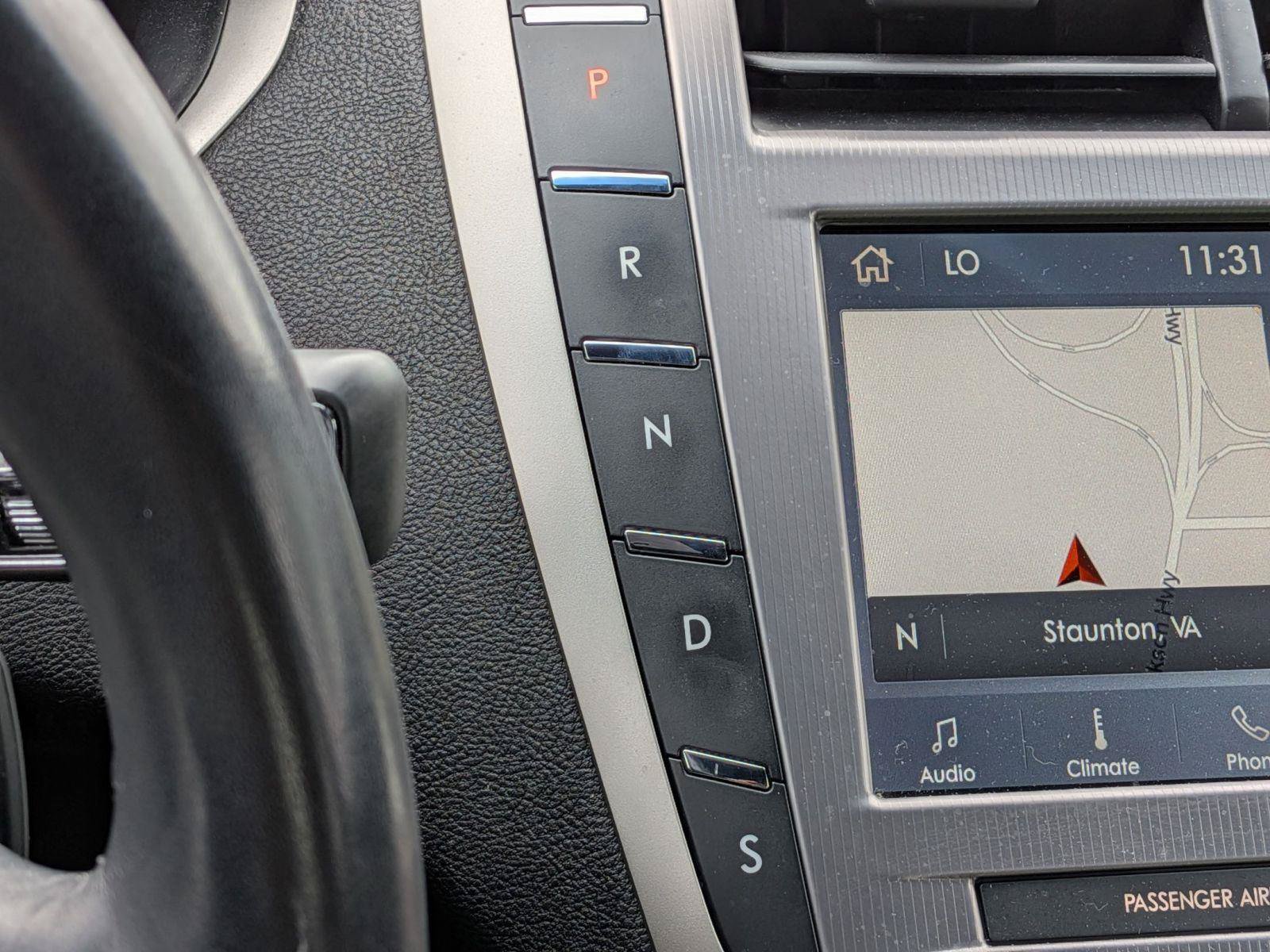 Used 2020 Lincoln MKZ Reserve FWD image 13