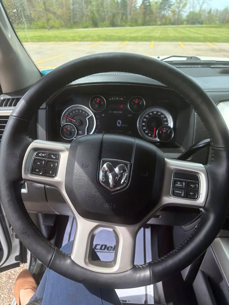 Used 2018 RAM 2500 Laramie w/ Convenience Group AWD/4WD image 15
