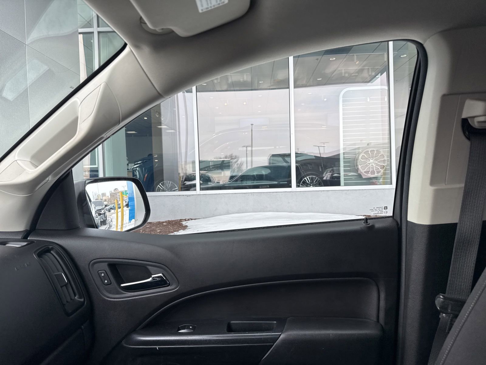 Used 2017 Chevrolet Colorado LT w/ LT Convenience Package image 27