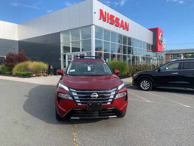 New 2026 Nissan Rogue Platinum image 2