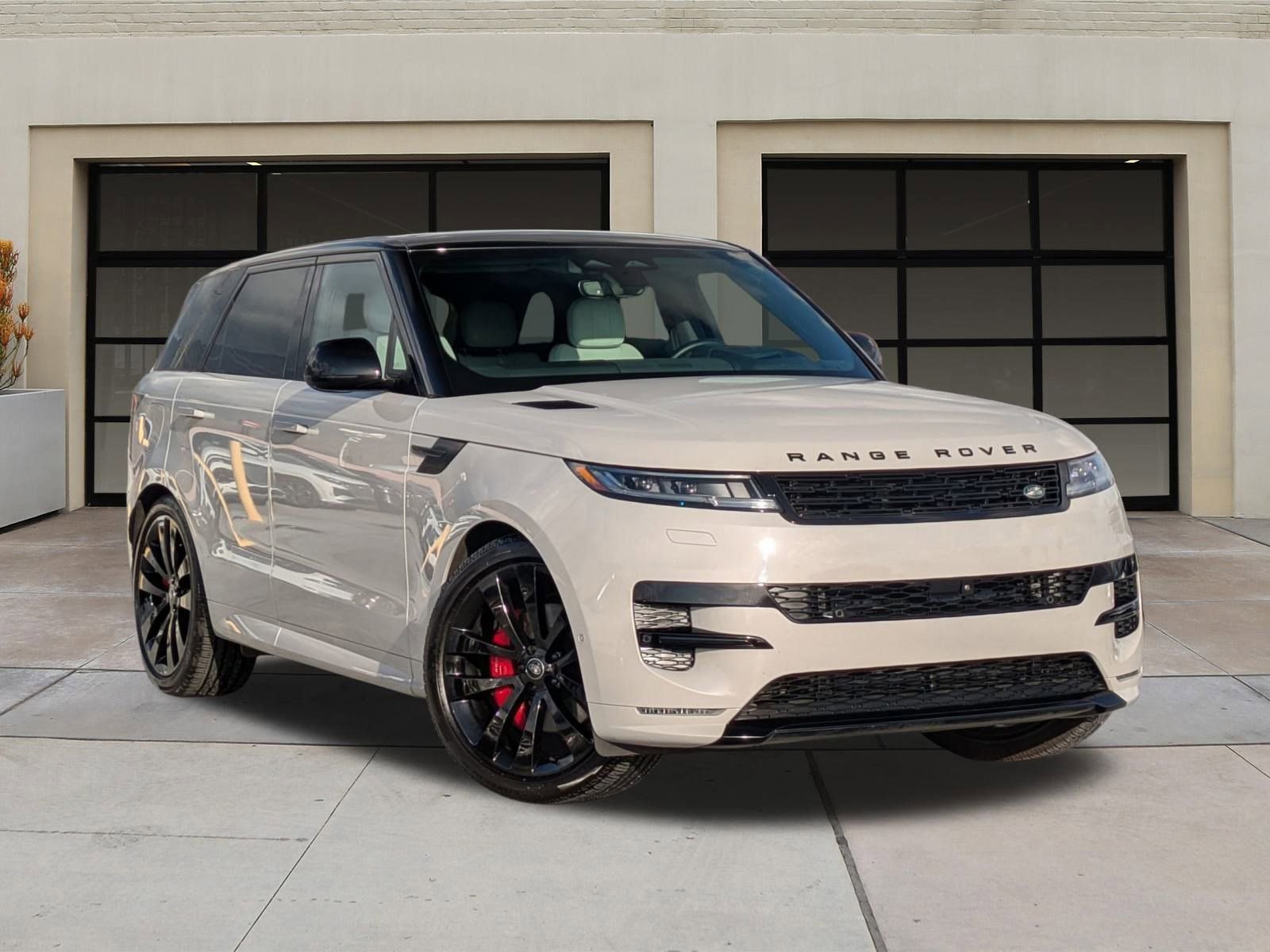 Used 2025 Land Rover Range Rover Sport Dynamic SE image 33