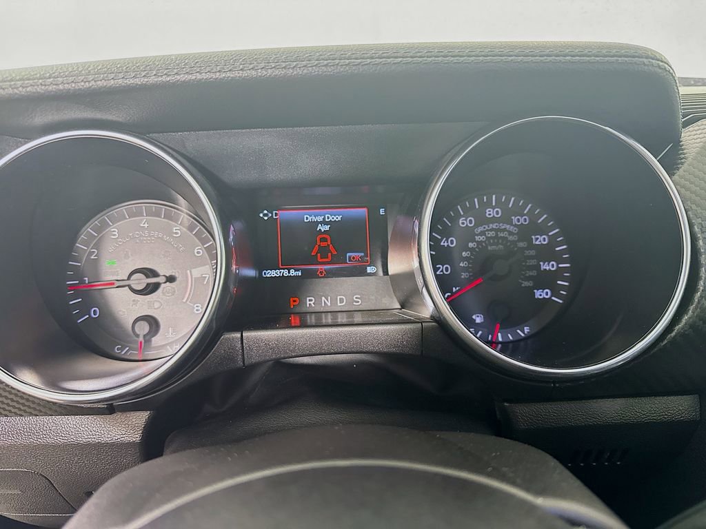 Used 2021 Ford Mustang EcoBoost image 12