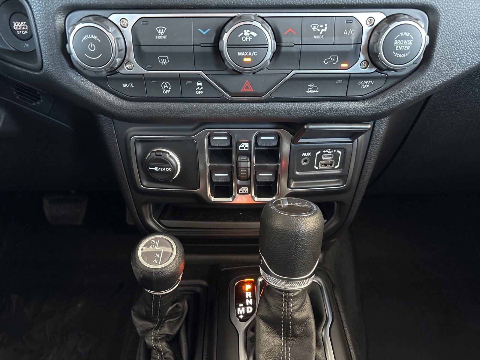 New 2026 Jeep Gladiator Sport image 18