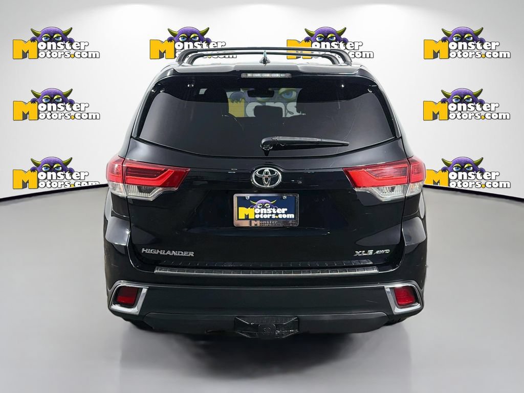Used 2019 Toyota Highlander XLE AWD/4WD image 6