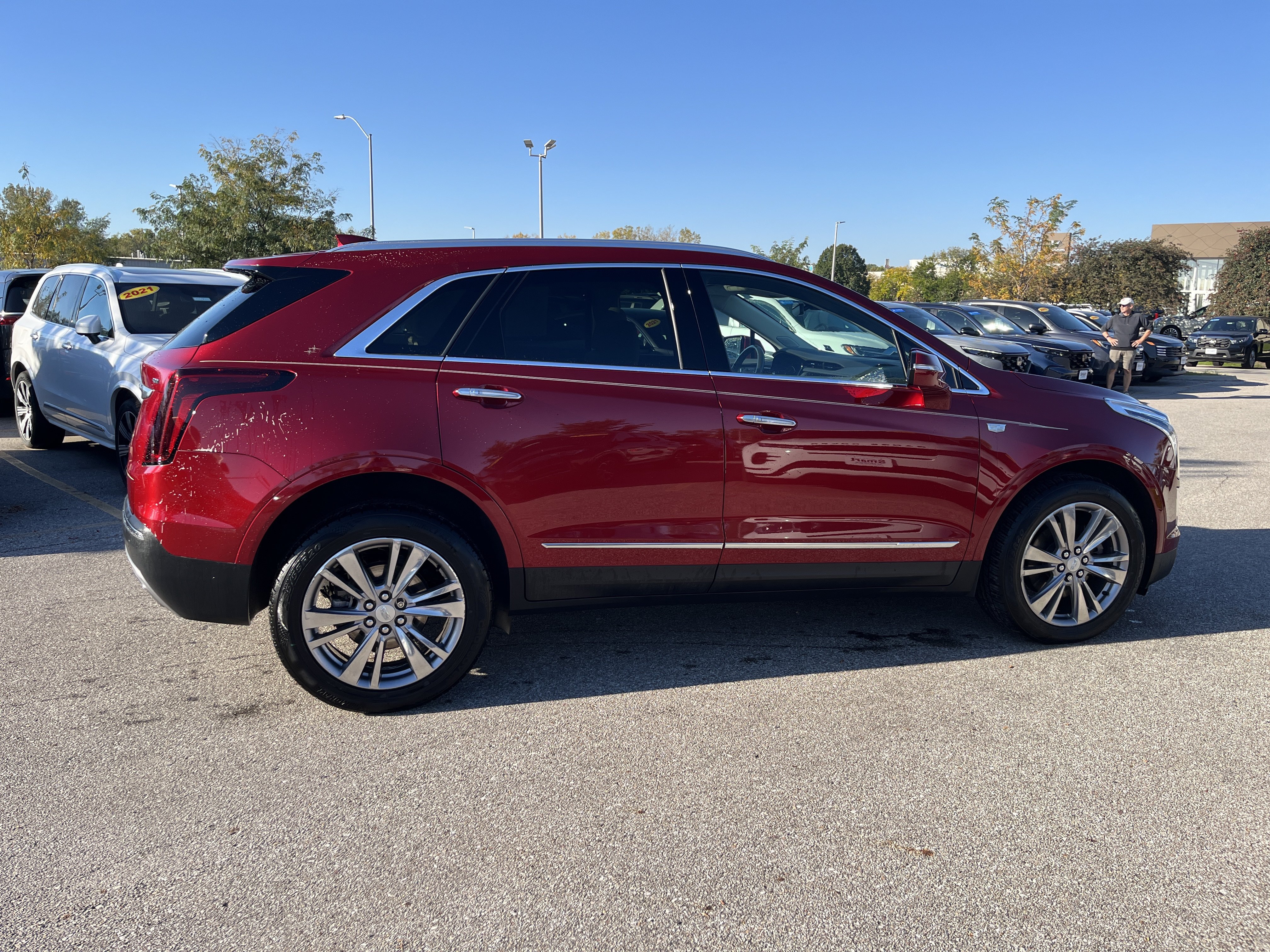 Used 2024 Cadillac XT5 Premium Luxury w/ LPO, Floor Liner Package AWD/4WD image 4