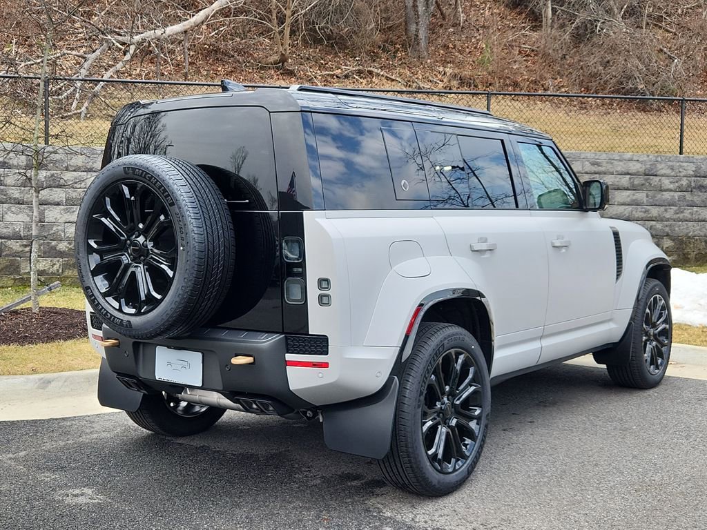 New 2026 Land Rover Defender 110 OCTA video 2