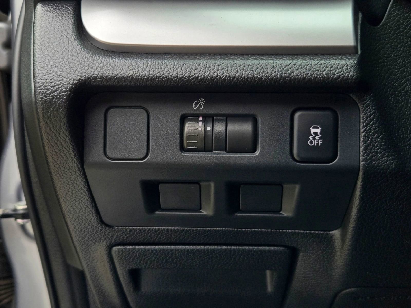 Used 2013 Subaru Crosstrek 2.0i Limited image 28