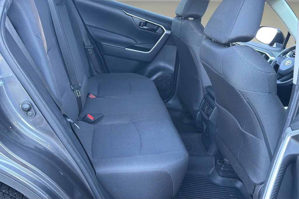 Certified 2024 Toyota RAV4 LE FWD image 18