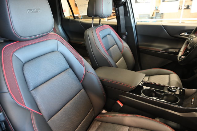 New 2027 Chevrolet Equinox RS w/ Safety and Technology Package AWD/4WD image 8