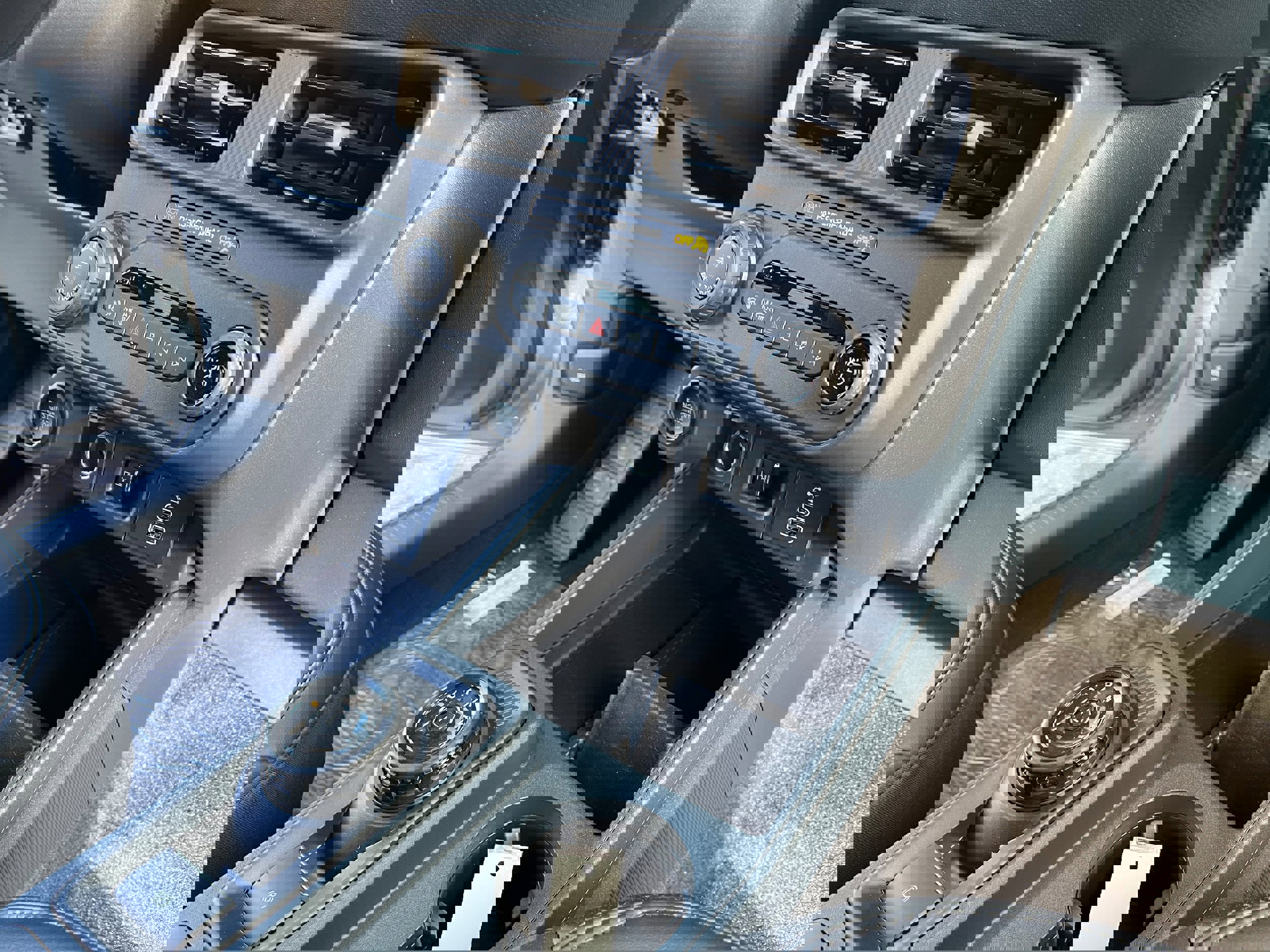 New 2026 Ford Maverick Lariat w/ Black Appearance Package image 12