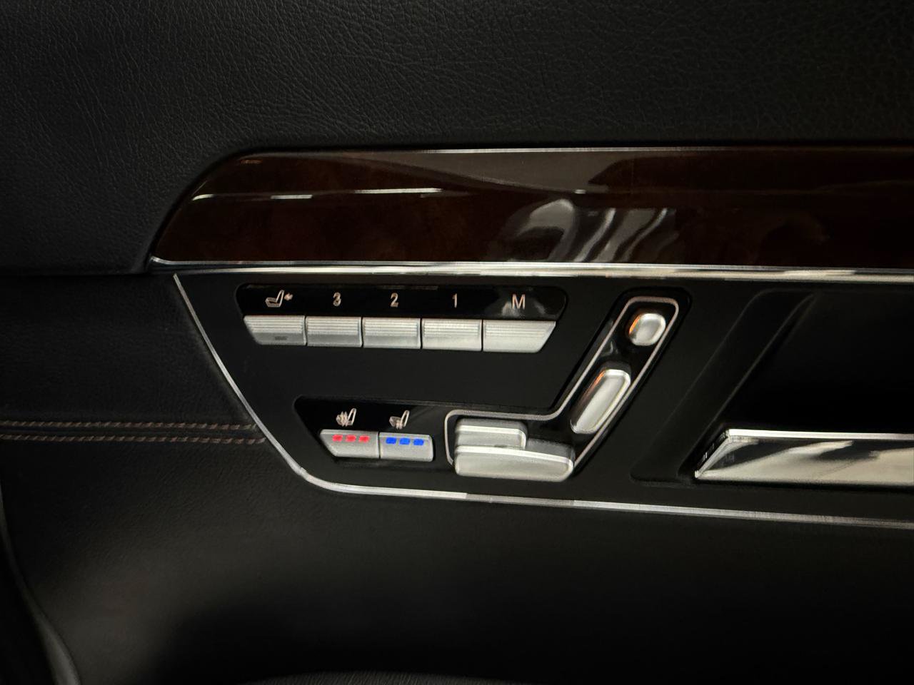 Used 2013 Mercedes-Benz S 63 AMG w/ Rear Seat Pkg image 33