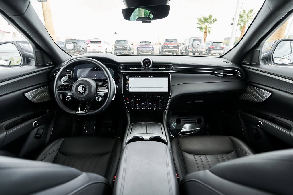 Used 2023 Maserati Grecale GT image 38
