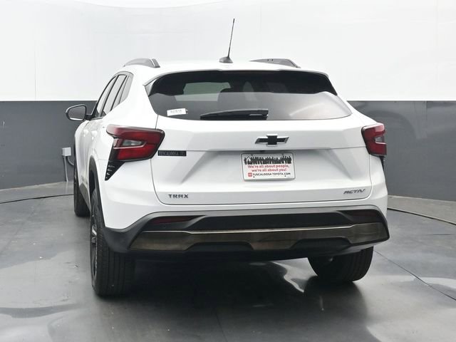 Used 2025 Chevrolet Trax ACTIV w/ Driver Confidence Package FWD image 19