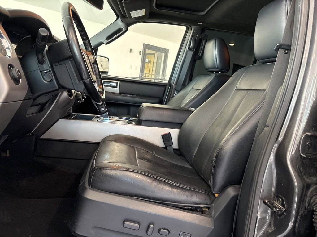 Used 2017 Ford Expedition Limited w/ Equipment Group 301A image 9