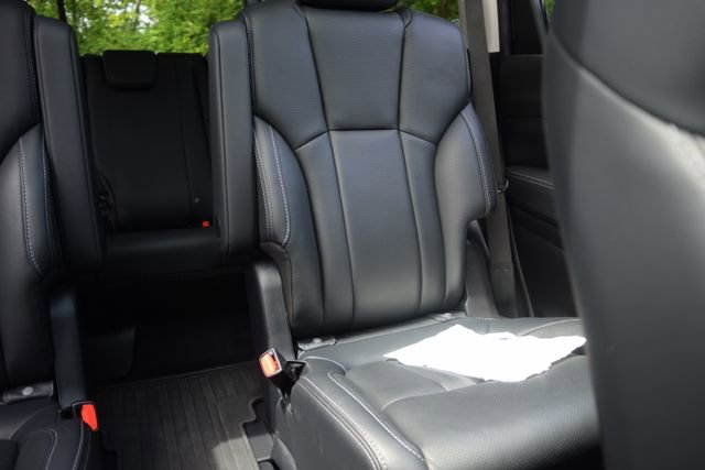 Used 2024 Subaru Ascent Touring AWD/4WD image 16