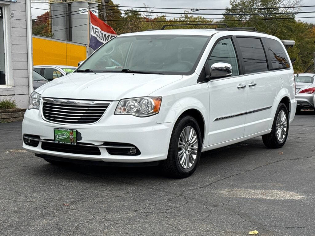 Used 2015 Chrysler Town & Country Touring-L w/ Driver Convenience Group