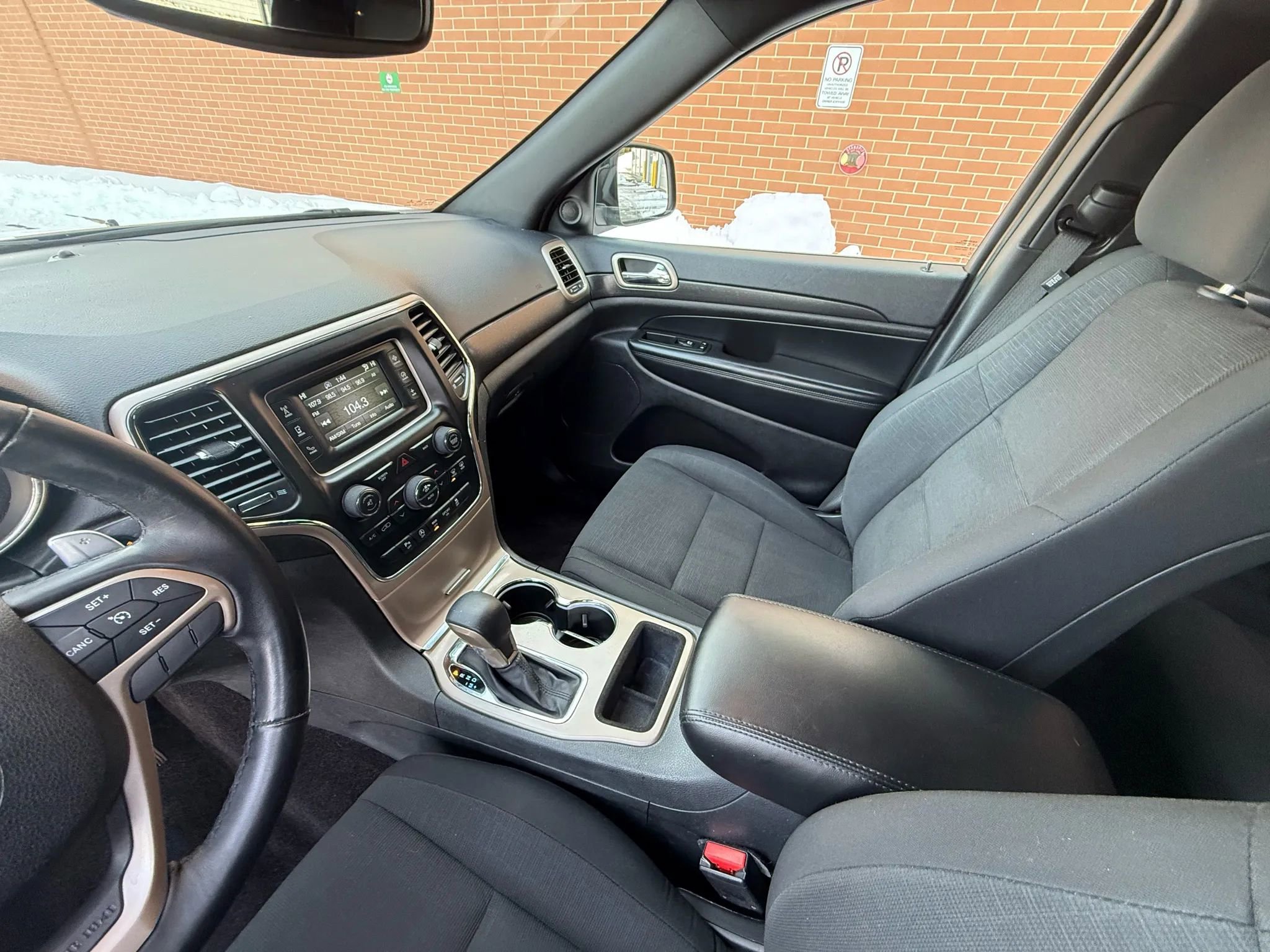 Used 2017 Jeep Grand Cherokee Laredo w/ Quick Order Package 23E image 17