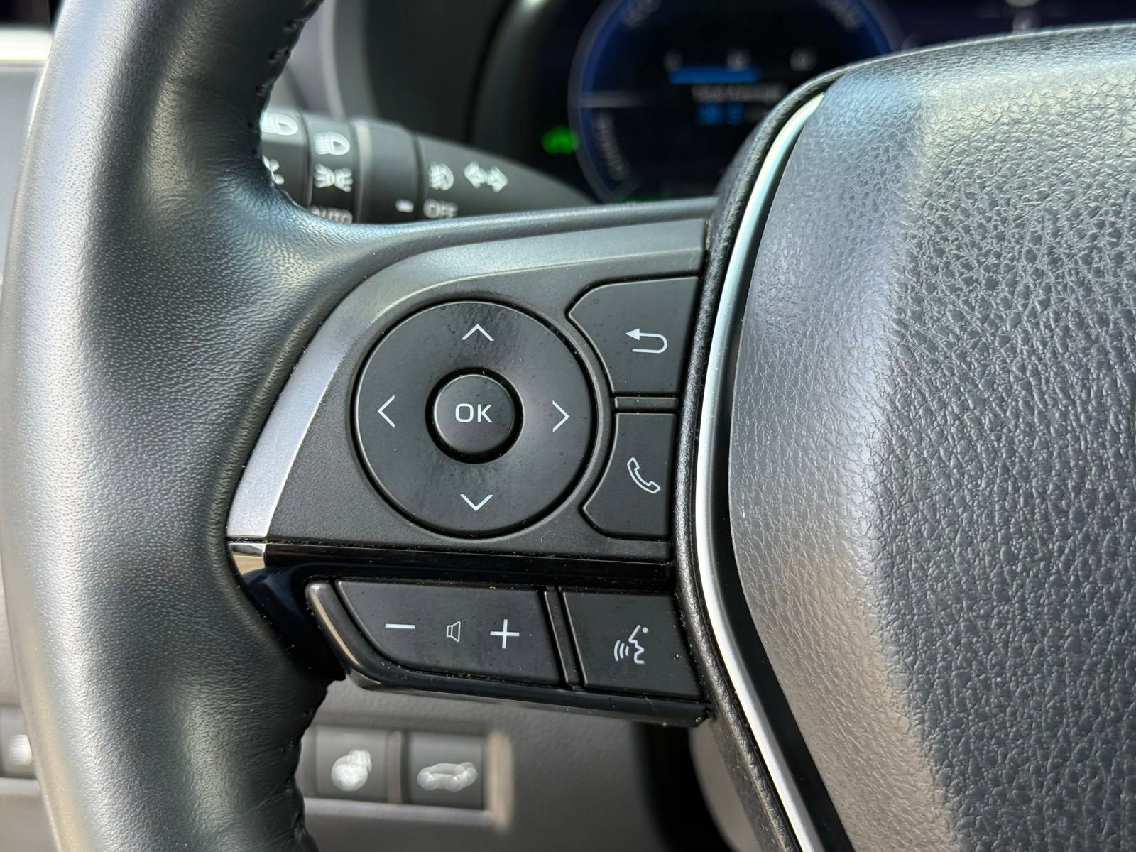 Used 2023 Toyota Venza Limited AWD/4WD image 30