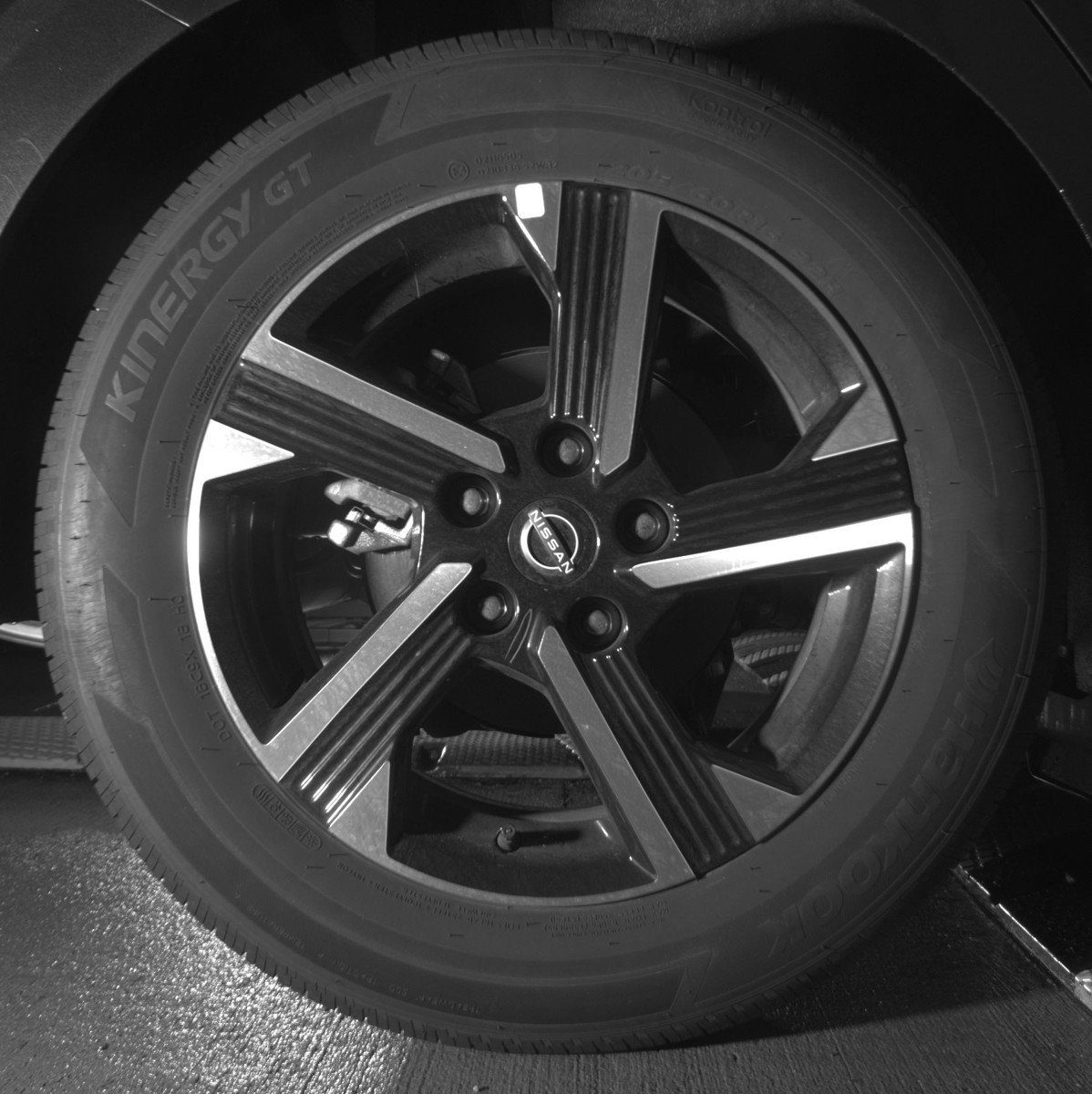 Used 2025 Nissan Sentra SV image 15