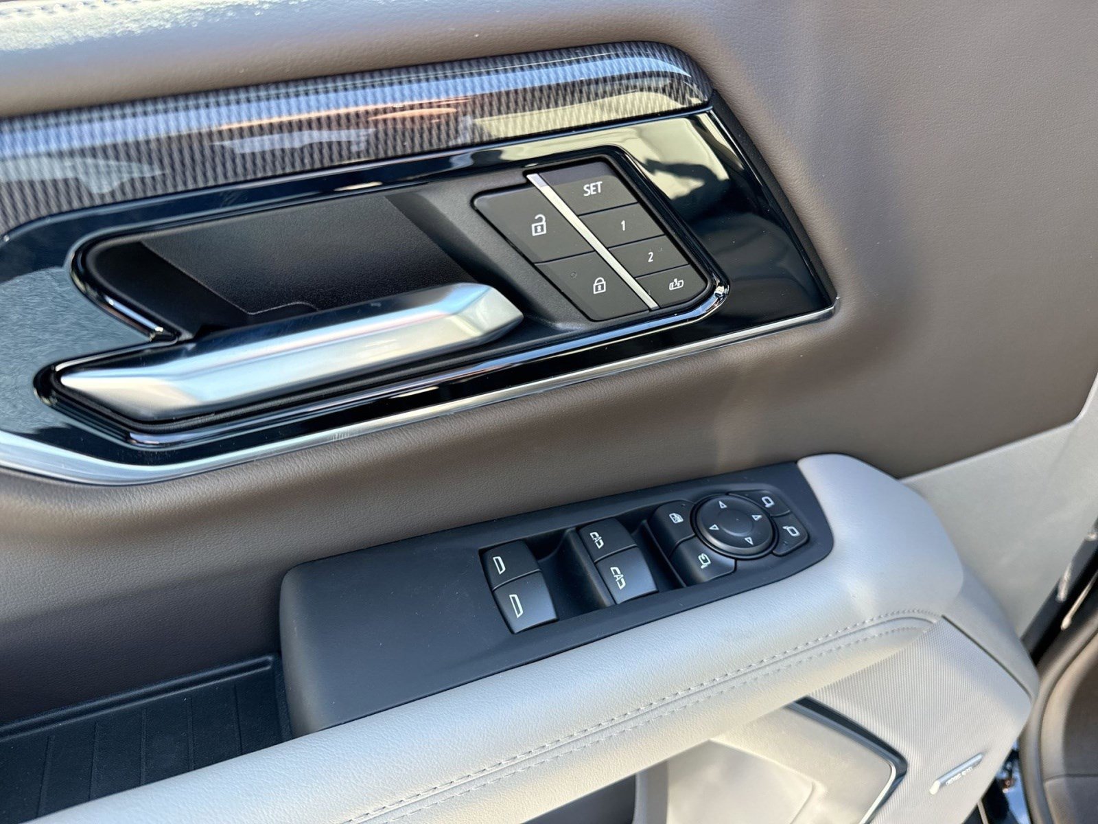 New 2026 GMC Yukon XL Elevation image 15