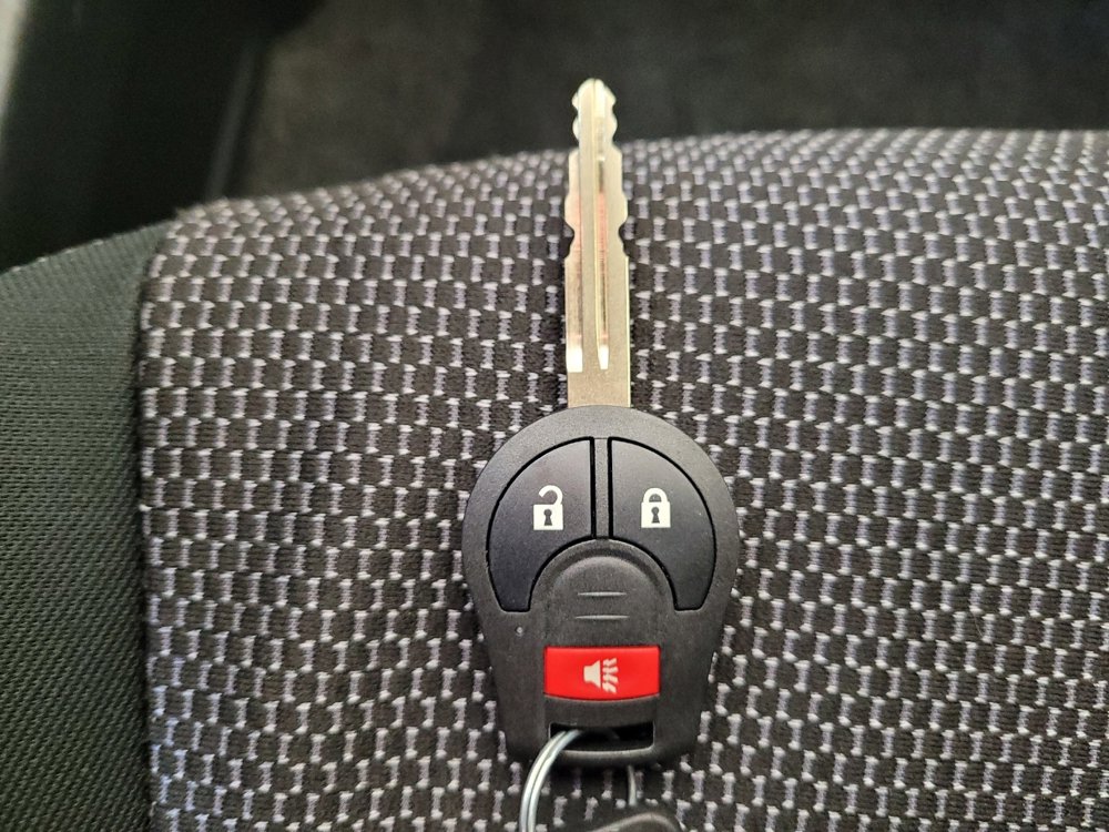 Used 2019 Nissan Versa SV FWD image 32