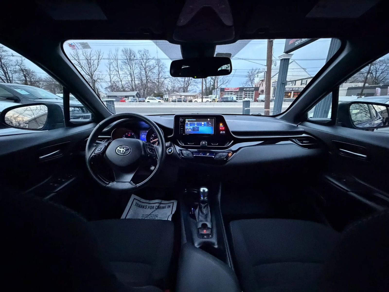 Used 2018 Toyota C-HR XLE image 29