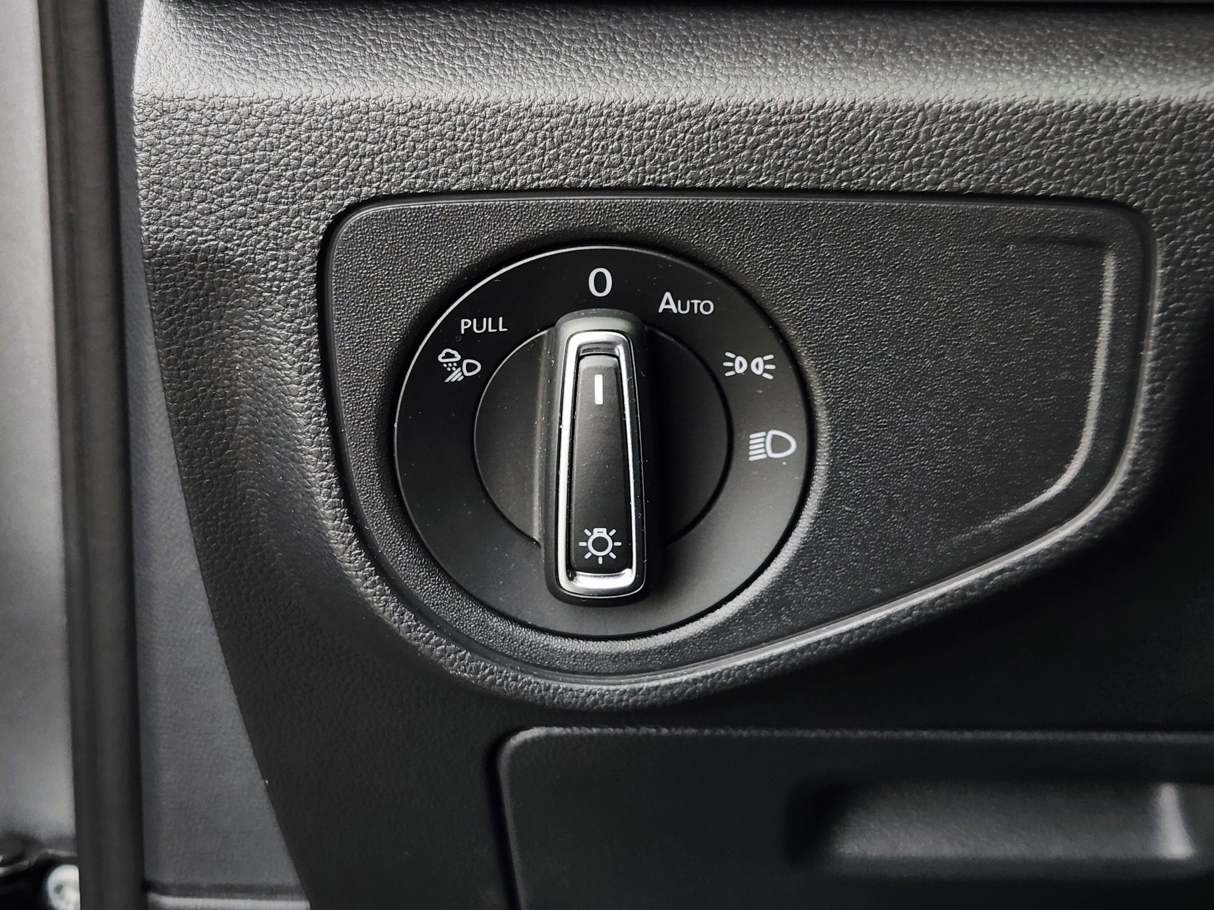 Certified 2021 Volkswagen Atlas SE image 27