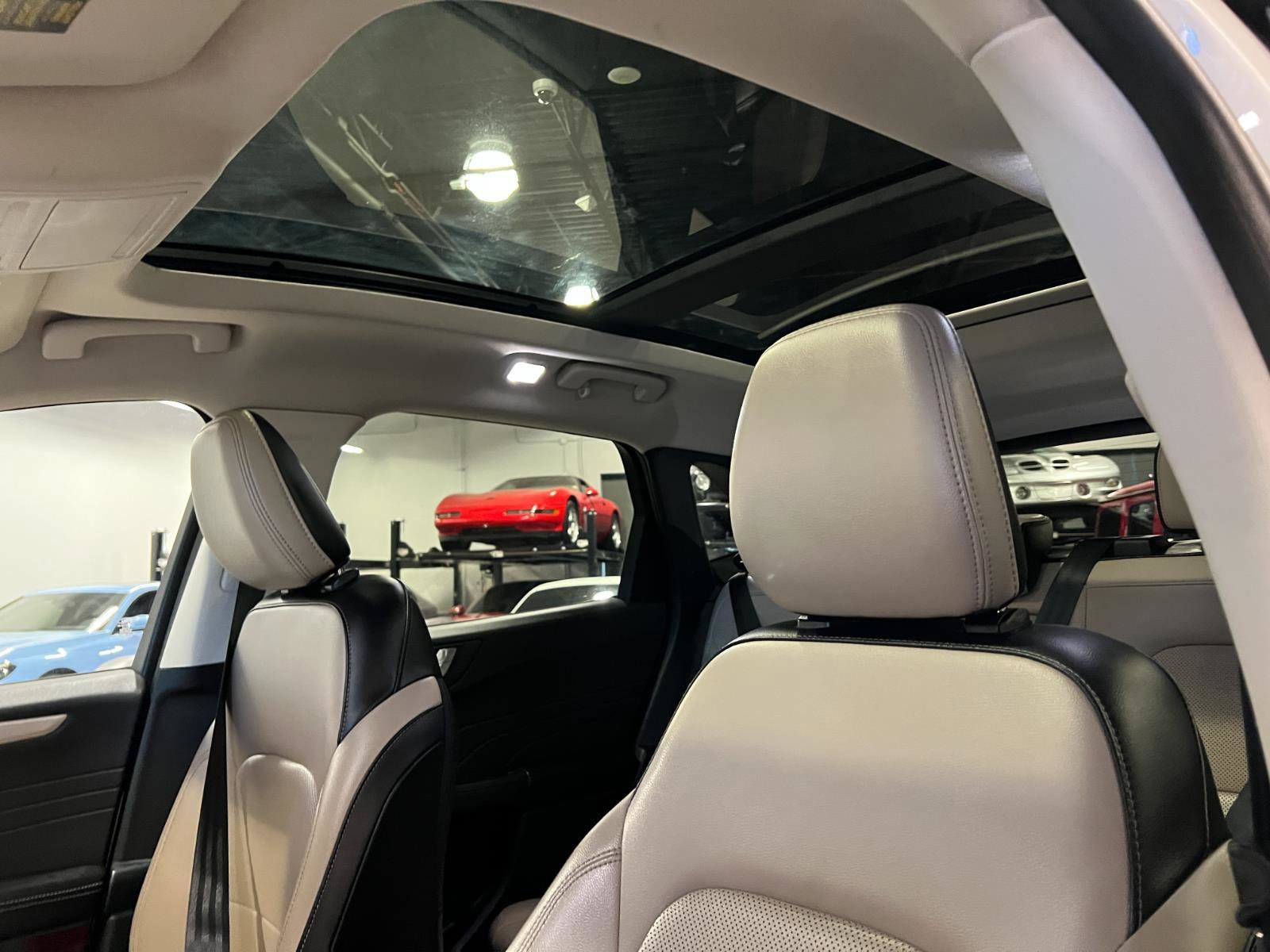 Used 2021 Ford Escape SEL image 25