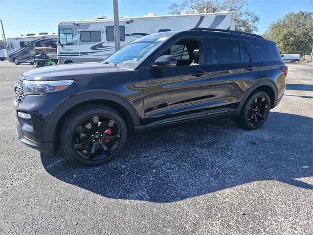 Used 2023 Ford Explorer ST w/ Equipment Group 401A image 9