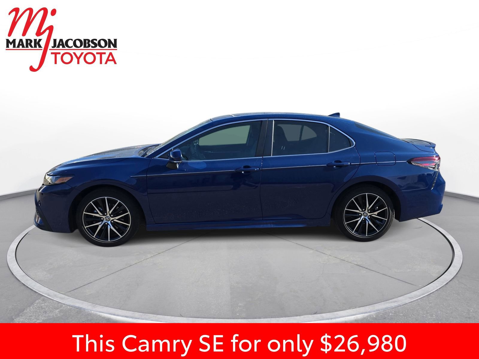 Used 2023 Toyota Camry SE image 14