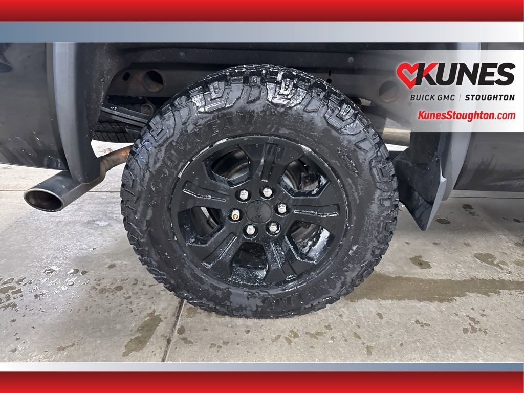 Used 2017 GMC Sierra 1500 SLT w/ All Terrain X Package image 12
