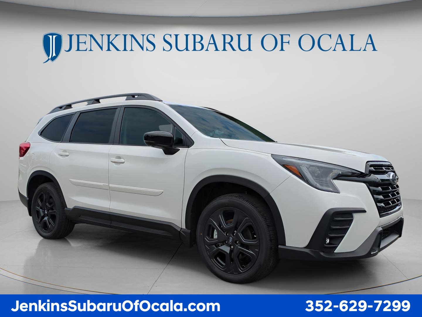 Used 2025 Subaru Ascent Bronze Edition w/ Onyx Package image 1