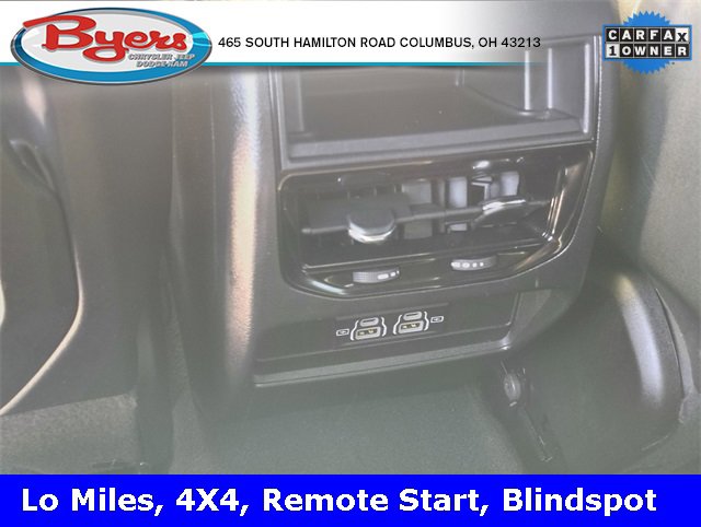 Used 2024 Jeep Grand Cherokee Laredo image 32