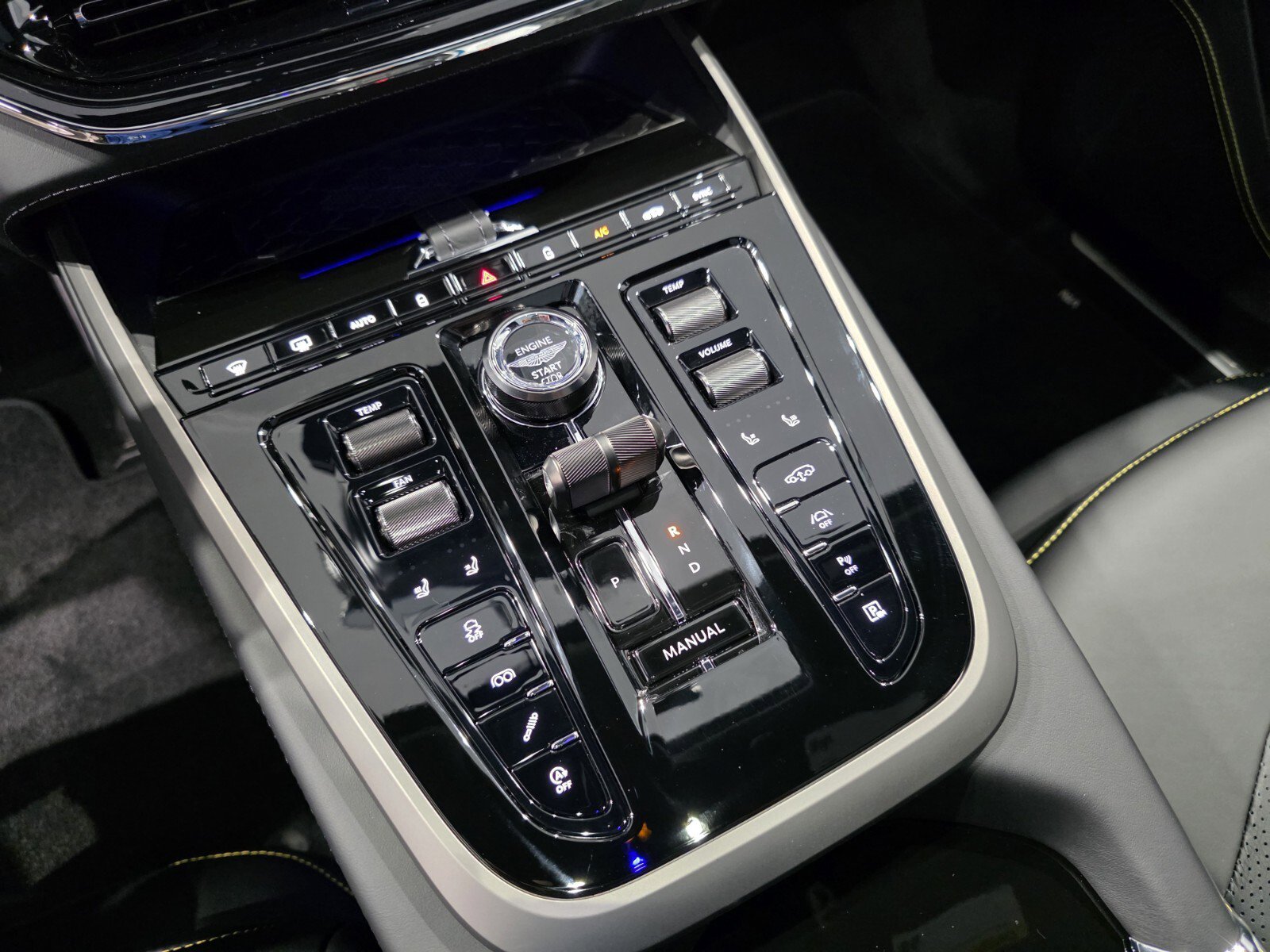 New 2026 Aston Martin DBX 707 image 15