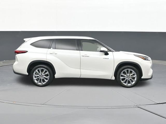 Used 2020 Toyota Highlander Limited FWD image 17