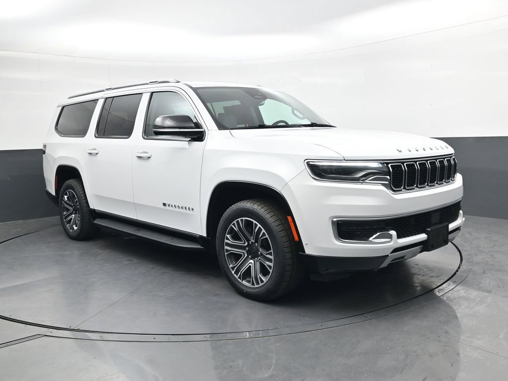 Used 2024 Jeep Wagoneer L Series II w/ Flexible Seating Group video 2