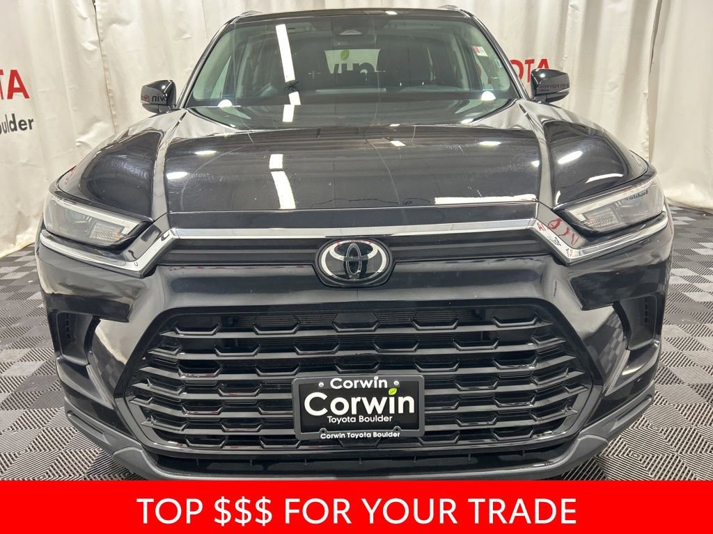Used 2025 Toyota Grand Highlander AWD image 2