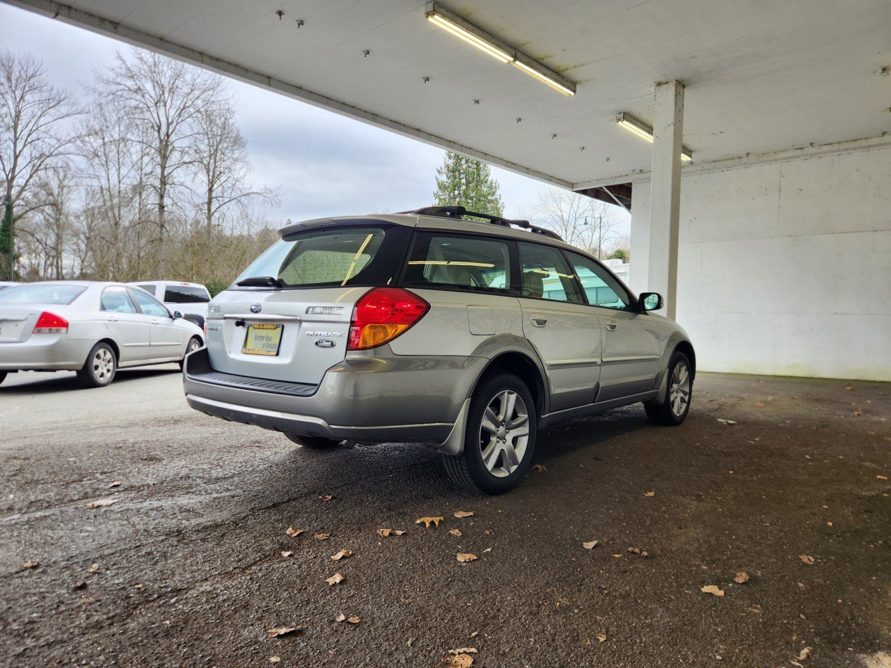 Used 2006 Subaru Outback 3.0R L.L. Bean AWD/4WD image 3