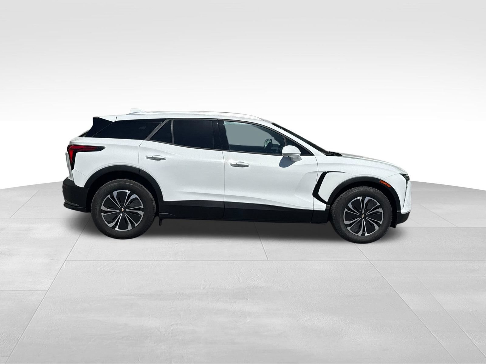 New 2026 Chevrolet Blazer EV LT AWD/4WD image 2