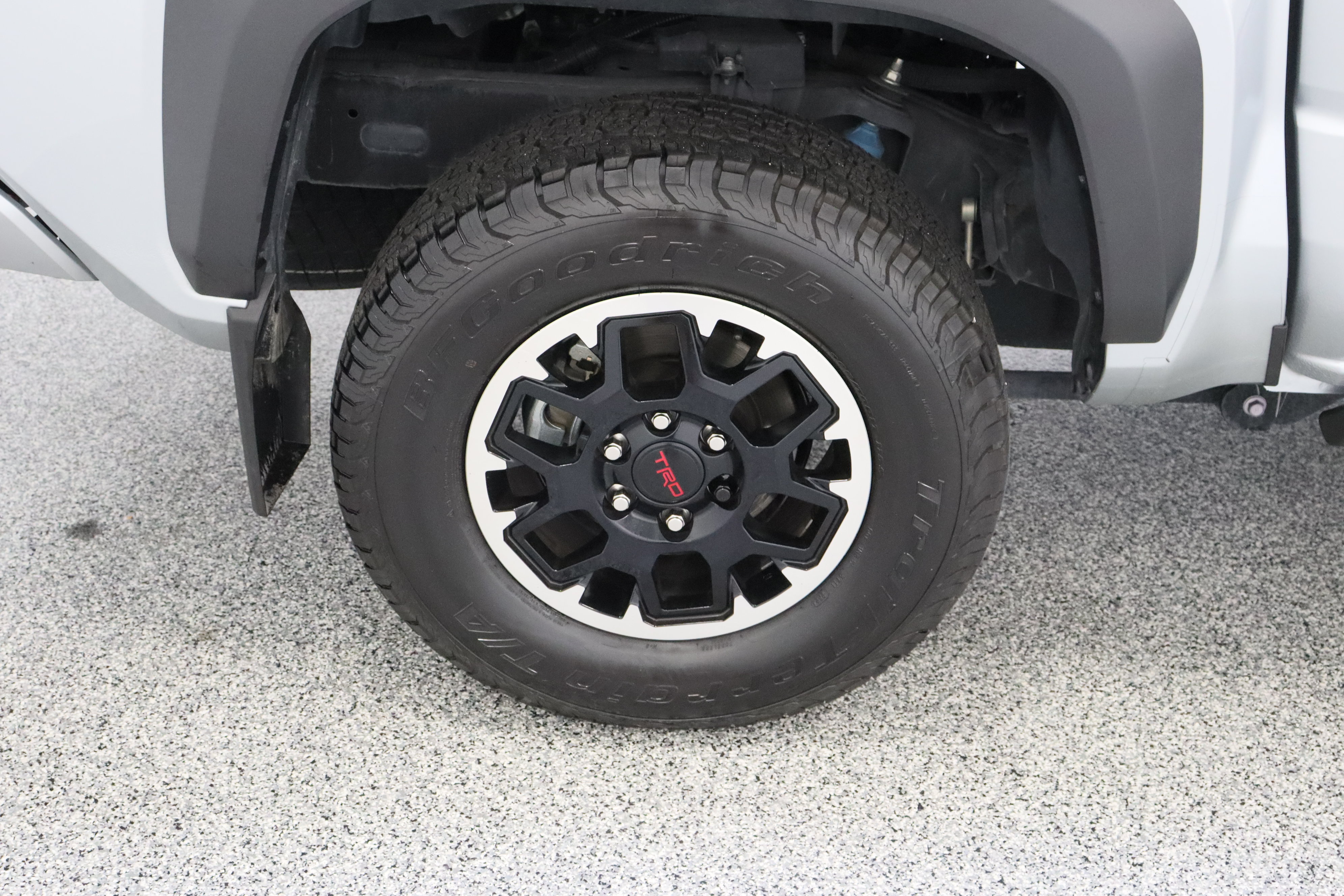 Used 2024 Toyota Tacoma TRD Off-Road AWD/4WD image 6