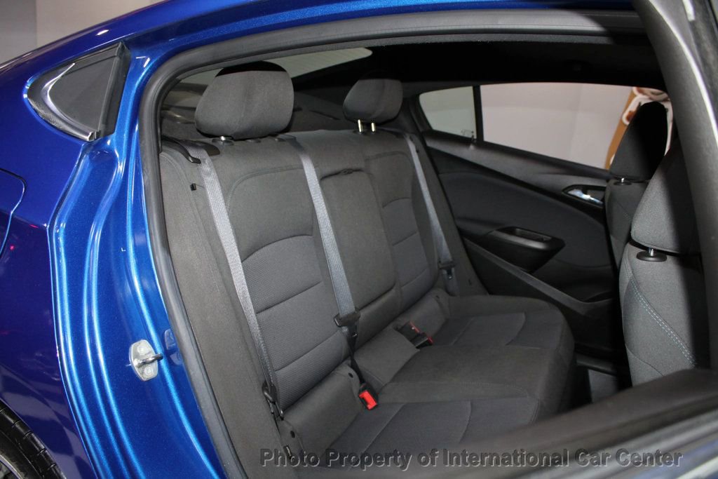 Used 2018 Chevrolet Cruze LT w/ Sun And Sound Package image 33